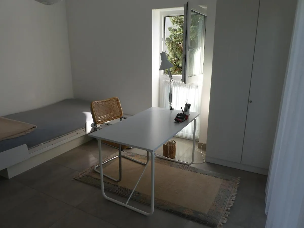 Apartment Grosszuegige,Zetrumsnahe Wohnung Dresden Germany